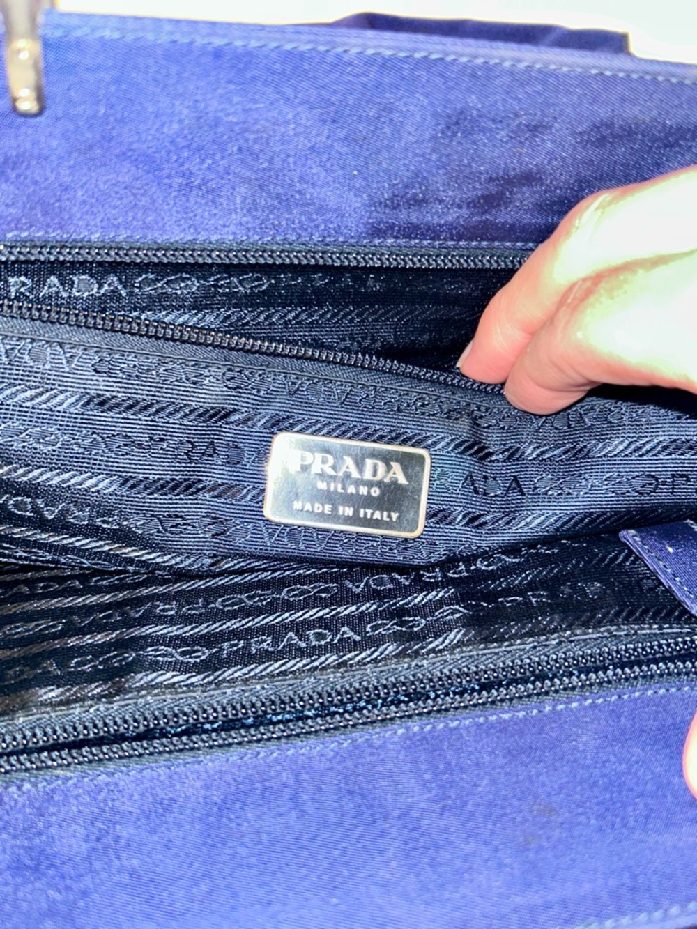 Unique vintage Prada Tessuto nylon bag.  Metal Handles! Deep Navy color - Picture 12 of 14